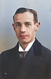 Isak Steinberg (1889–1960) vart fødd i Kurland i dagens Latvia og det som då var Tsar-Russland. Registreringsfoto frå Midt-Noreg frå perioden 1903–1922, kolorert av redaksjonen.