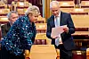 Finansminister Jan Tore Sanner og statsminister Erna Solberg har presentert framlegget til statsbudsjett for 2021 frå regjeringa.
