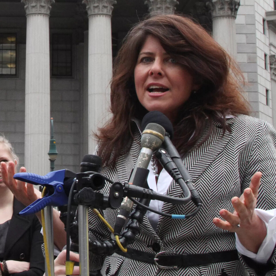 Naomi Wolf, ein gong feministstjerne og forbilde for den åtte år yngre Naomi Klein. Naomi Wolf, ein gong feministstjerne og forbilde for den åtte år yngre Naomi Klein.