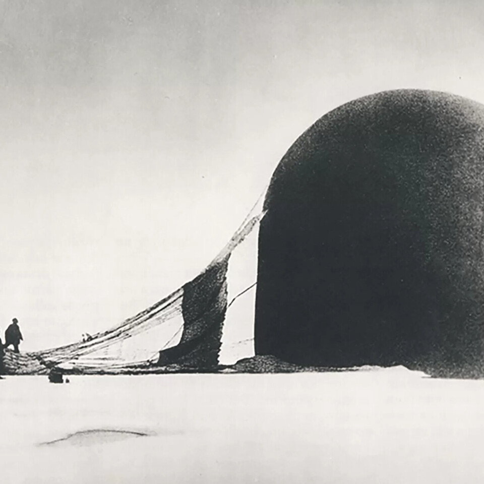 I 1897 sette svenske Salomon August Andrée seg føre å kryssa over Nordpolen med ballongen «Ørnen». Det gjekk som det måtte gå. I 1897 sette svenske Salomon August Andrée seg føre å kryssa over Nordpolen med ballongen «Ørnen». Det gjekk som det måtte gå.
