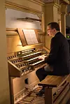 Anders Eidsten Dahl er organist i Bragernes kyrkje i Drammen.