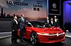 Herbert Diess (nummer tre frå høgre), toppsjef i Volkswagen, var til stades da modellen I.D. Vizzion vart synt fram på ei stor bilmesse i Beijing 25. april 2018. Kina er ein svært viktig marknad for Volkswagen.