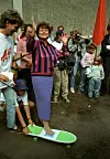 Gro Harlem Brundtland opnar ein ny rampe på Tøyen ungdomsklubb i 1989.