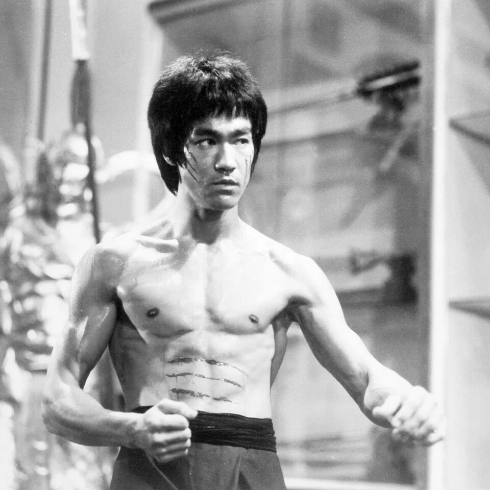 Bruce Lee i filmen frå 1973.Bruce Lee i filmen frå 1973. Bruce Lee i filmen frå 1973.