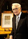 Professor Jürgen Habermas fylte 90 år tysdag 18. juni. Han fekk Holbergs internasjonale minnepris i 2005. Tildelinga skjedd i Håkonshallen i Bergen.