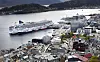 Cruiseskipa «Serenade of the Sea» og «Norwegian Star» ved kai i Ålesund, 2016. Ålesund har hatt sterk vekst i talet på cruiseskipanløp dei siste åra.