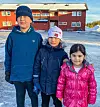 Murtuza (9), Omid (8) og Mosda (5) kjem frå Afghanistan og bur på Drevsjø asylmottak.
