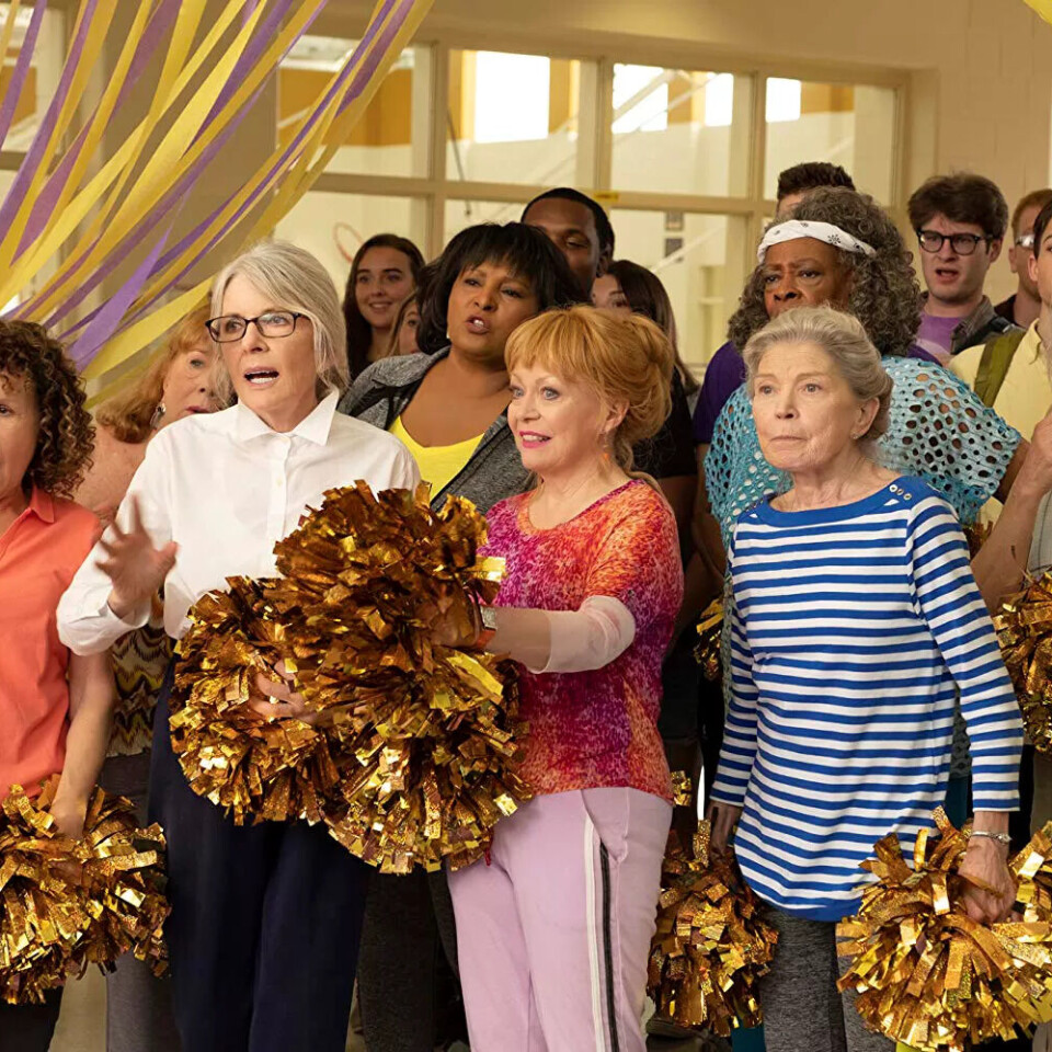 Ei gruppe vaksne damer dannar heiagjenggruppe for å realisere draumane frå yngre år. Ei gruppe vaksne damer dannar heiagjenggruppe for å realisere draumane frå yngre år.