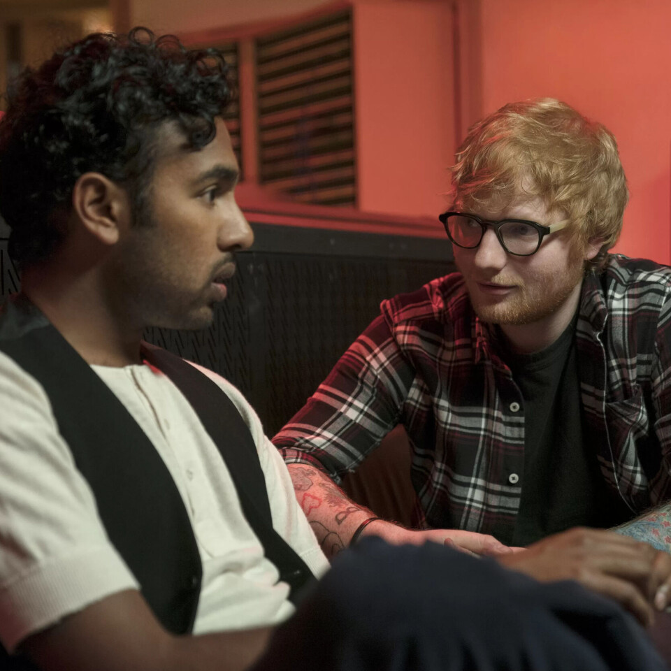 Jack (Patel) får hjelp av Ed Sheeran. Jack (Patel) får hjelp av Ed Sheeran.