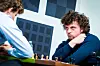 Ingen kan som Magnus Carlsen seia at eit trekk eller ein trekkserie ikkje er menneskeleg. Difor er det så risikabelt å juksa mot verdsmeisteren, som unge Hans Niemann har fått røyna.