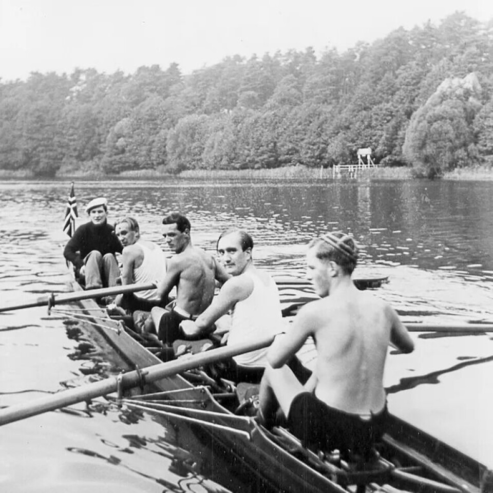 Norsk Roklub i Berlin, som blei stifta i 1907, var i fyrste halvdel av 1900-talet ein populær møteplass for nordmennene i byen. Biletet er frå 1936. Norsk Roklub i Berlin, som blei stifta i 1907, var i fyrste halvdel av 1900-talet ein populær møteplass for nordmennene i byen. Biletet er frå 1936.