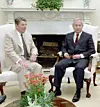 President Ronald Reagan då han møtte KGB-avhopparen Oleg Gordijevskij i Det kvite huset i 1987.