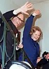 Margaret Thatcher saman med ektemannen Dennis i 1979, då ho var den første kvinnelege statsministeren i Storbritannia.