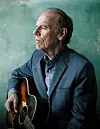 John Hiatt dreg liner attende til tidlegare album.
