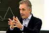 Psykologen Jordan Peterson vart ei superstjerne gjennom førelesingane han la ut på nettet. No kjem han til Oslo.