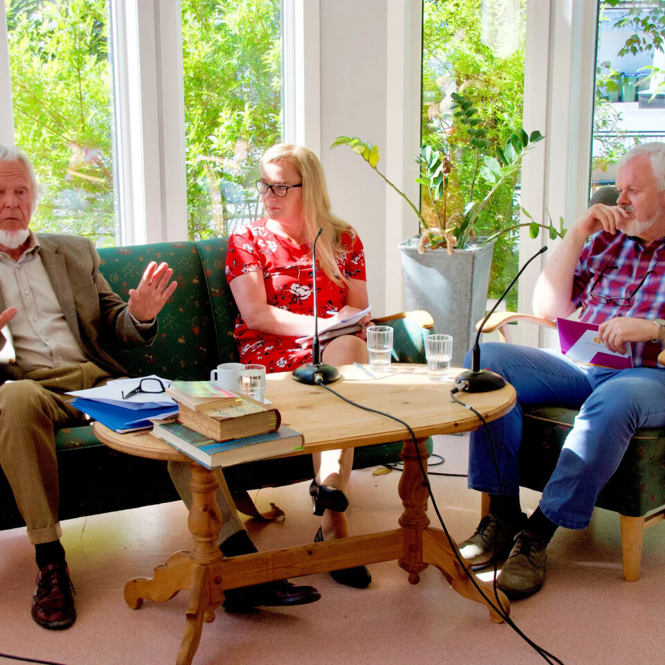 Gunnar Skirbekk (t.v.), Marit Eikemo og Ottar Grepstad under Vinje-samtalen førre laurdag. Gunnar Skirbekk (t.v.), Marit Eikemo og Ottar Grepstad under Vinje-samtalen førre laurdag.