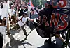 Samanstøyt mellom demonstrantar i Charlottesville i Virginia.