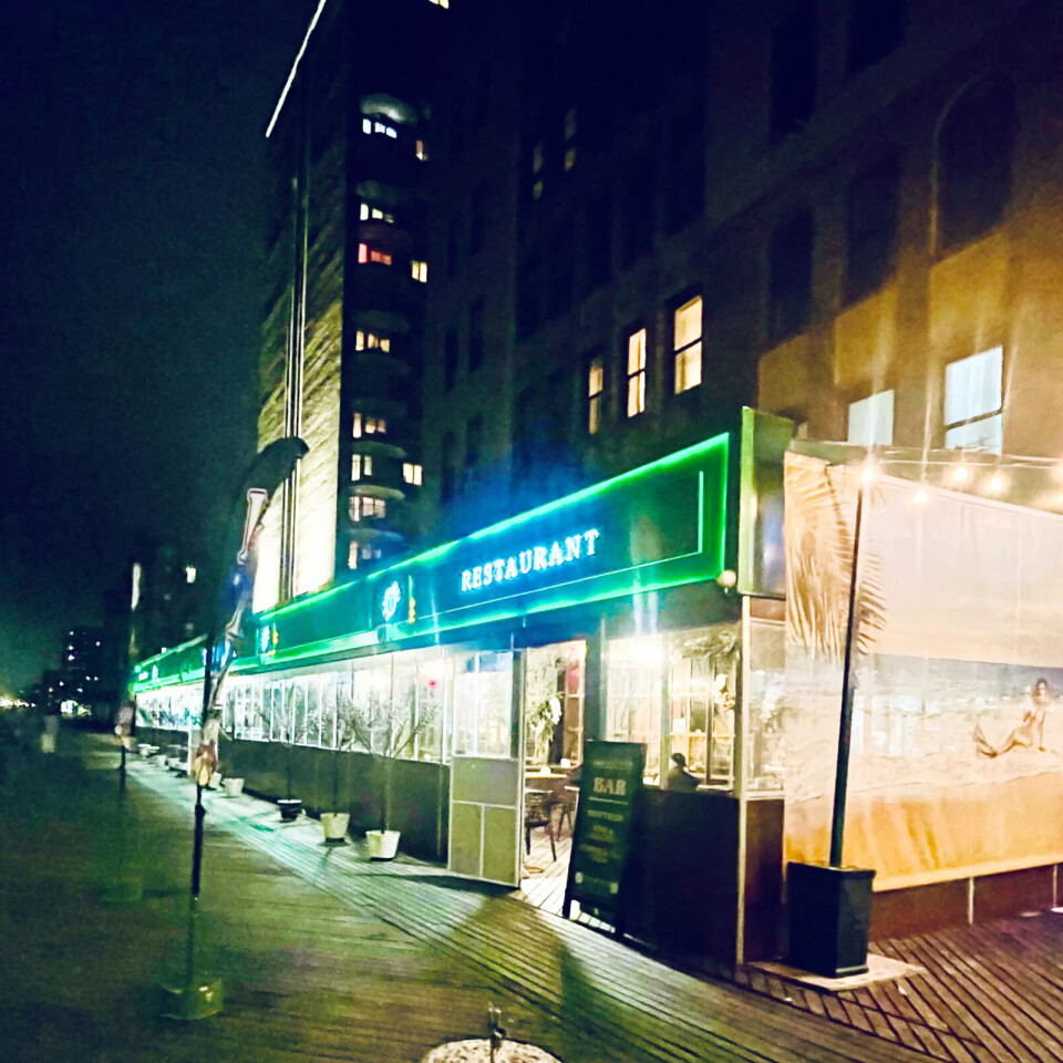 I Little Odessa held ukrainarar, russarar og georgiarar til. I Little Odessa held ukrainarar, russarar og georgiarar til.