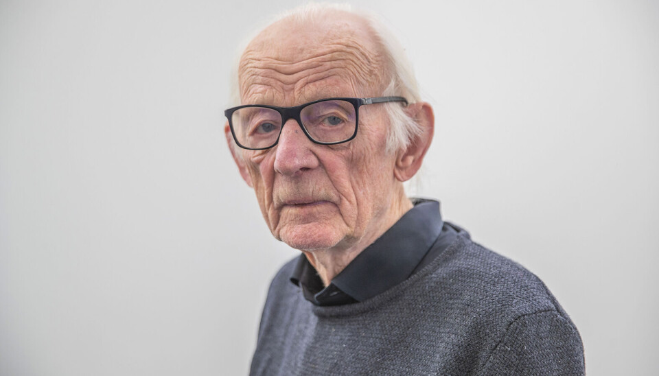 Håkon Bleken fotografert i samband med ei utstilling i Galleri Brandstrup.