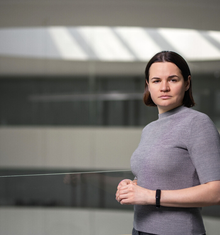 Mange analytikarar reknar med at Svjatlana Tsikhanowskaja vann valet mot president Aljaksandar Lukasjenka i 2020. Sjølv blei ho tvinga i eksil, der ho held fram med å kjempe for eit demokratisk Belarus.